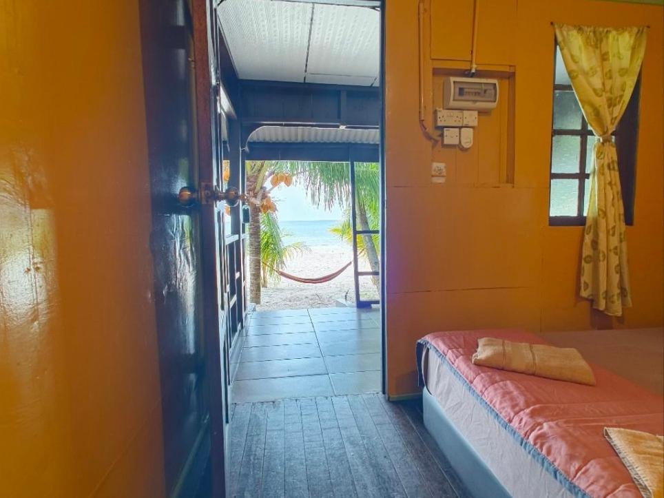 Rainbow Tioman Cottage Kampong Juara Exterior foto